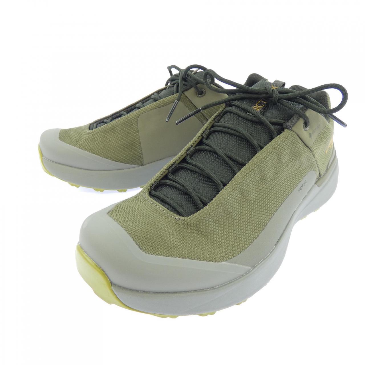 アークテリクス KOPEC GORE-TEX スニーカー