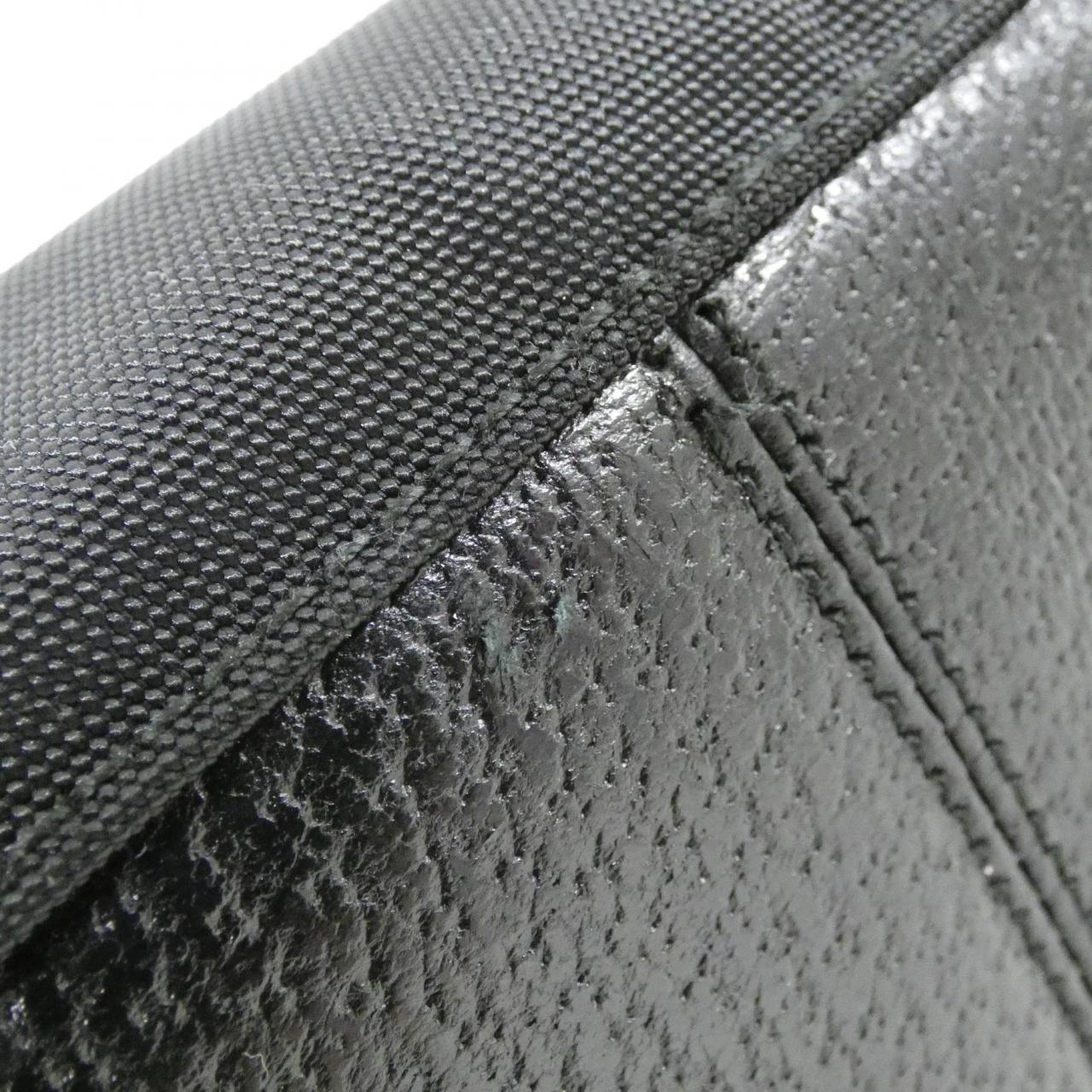 グッチ ナイロン ショルダーバッグ