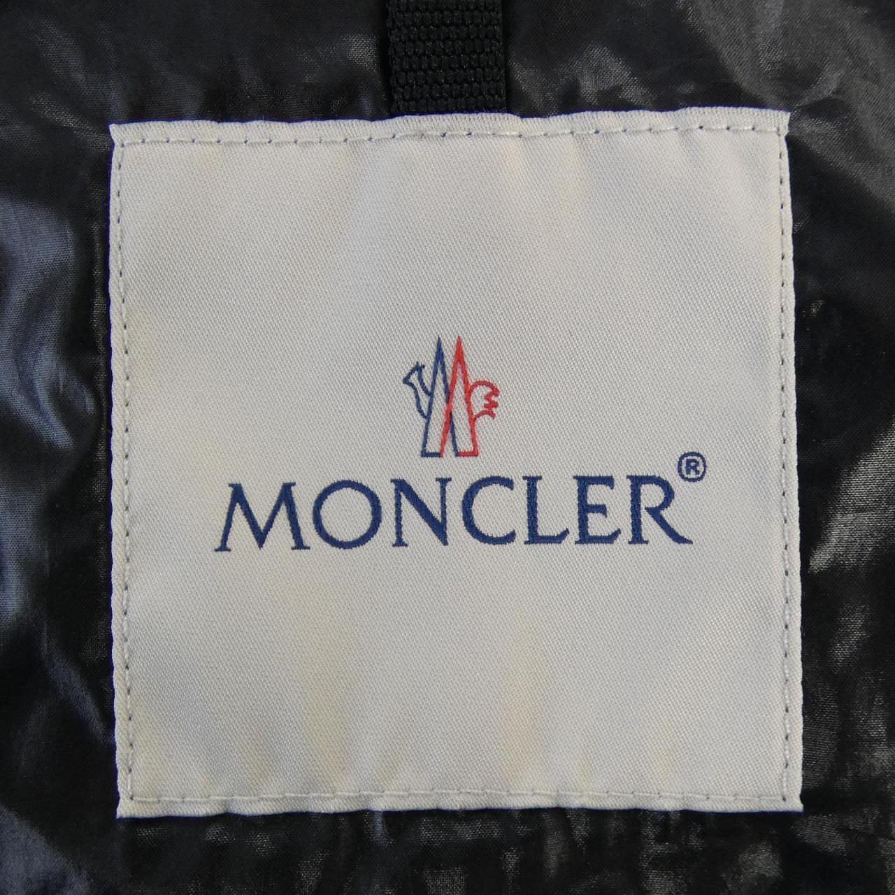 モンクレール MONTCLA ダウンジャケット