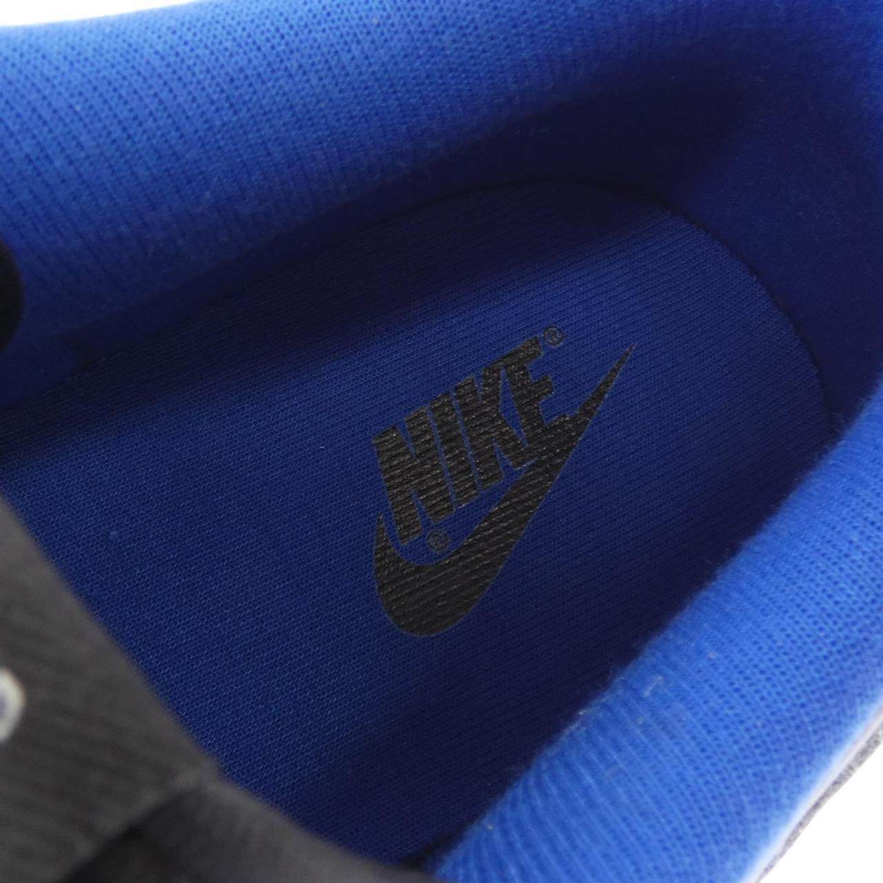 ナイキ スニーカー