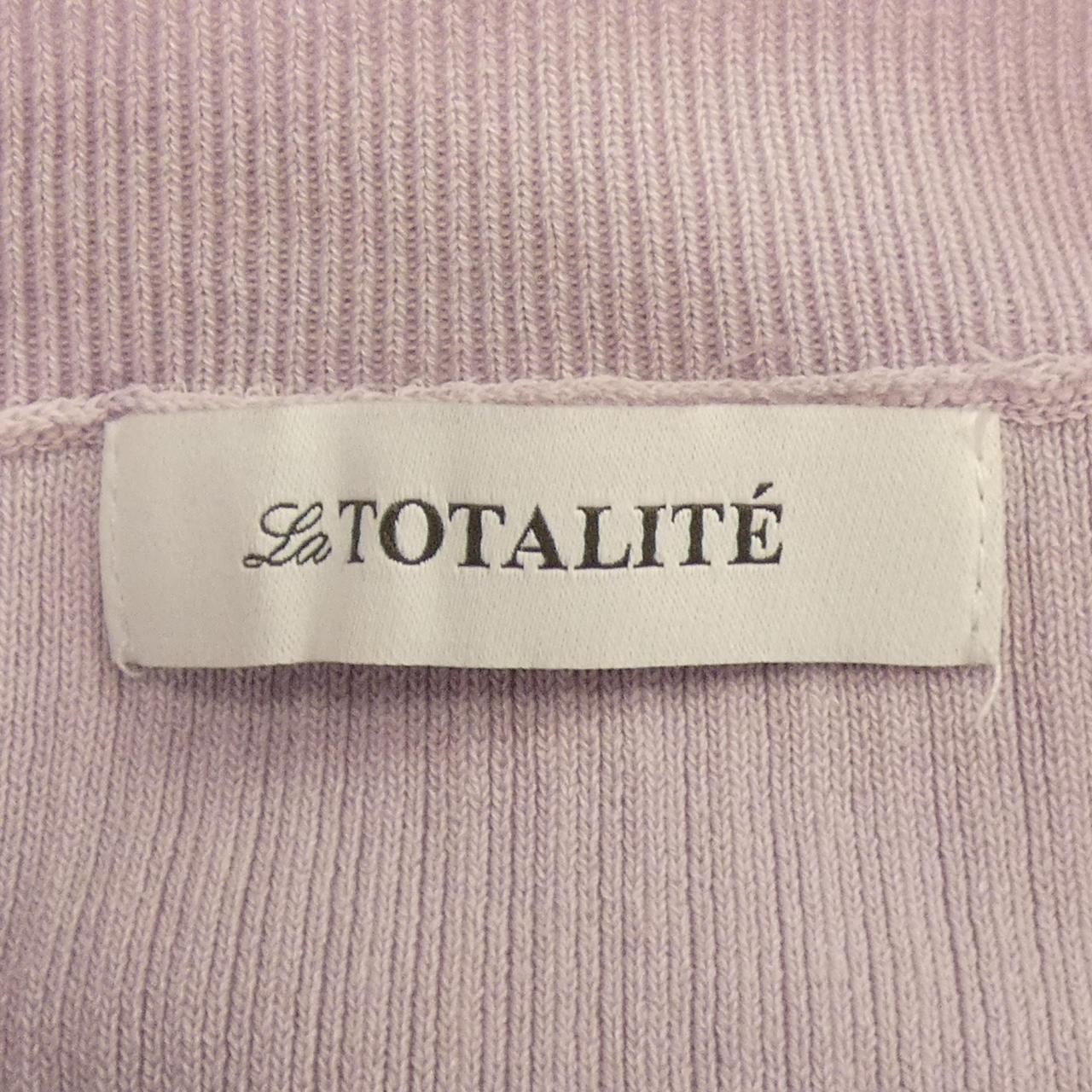 トータリテ ニットトップス