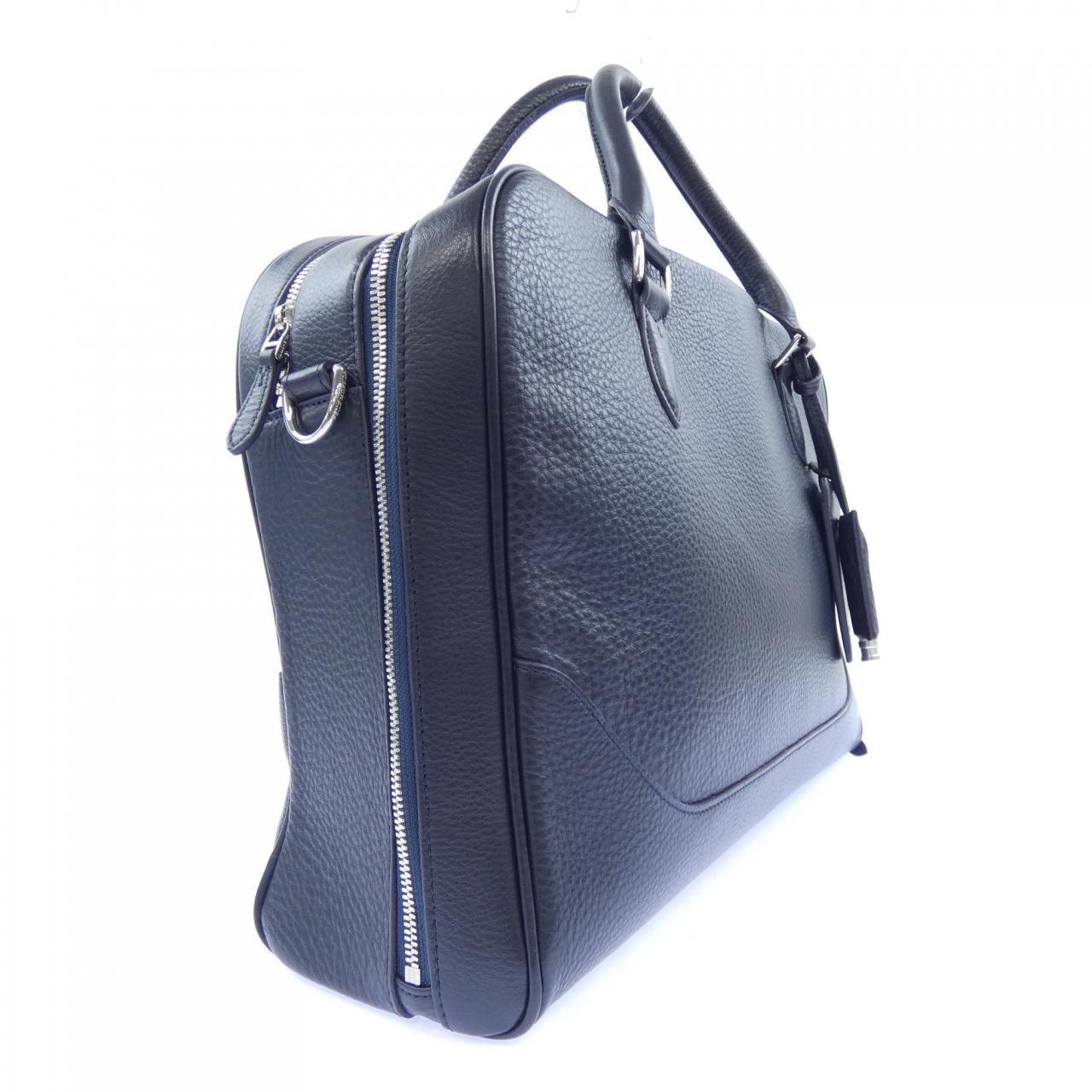 ペッレモルビダ レザーバッグ