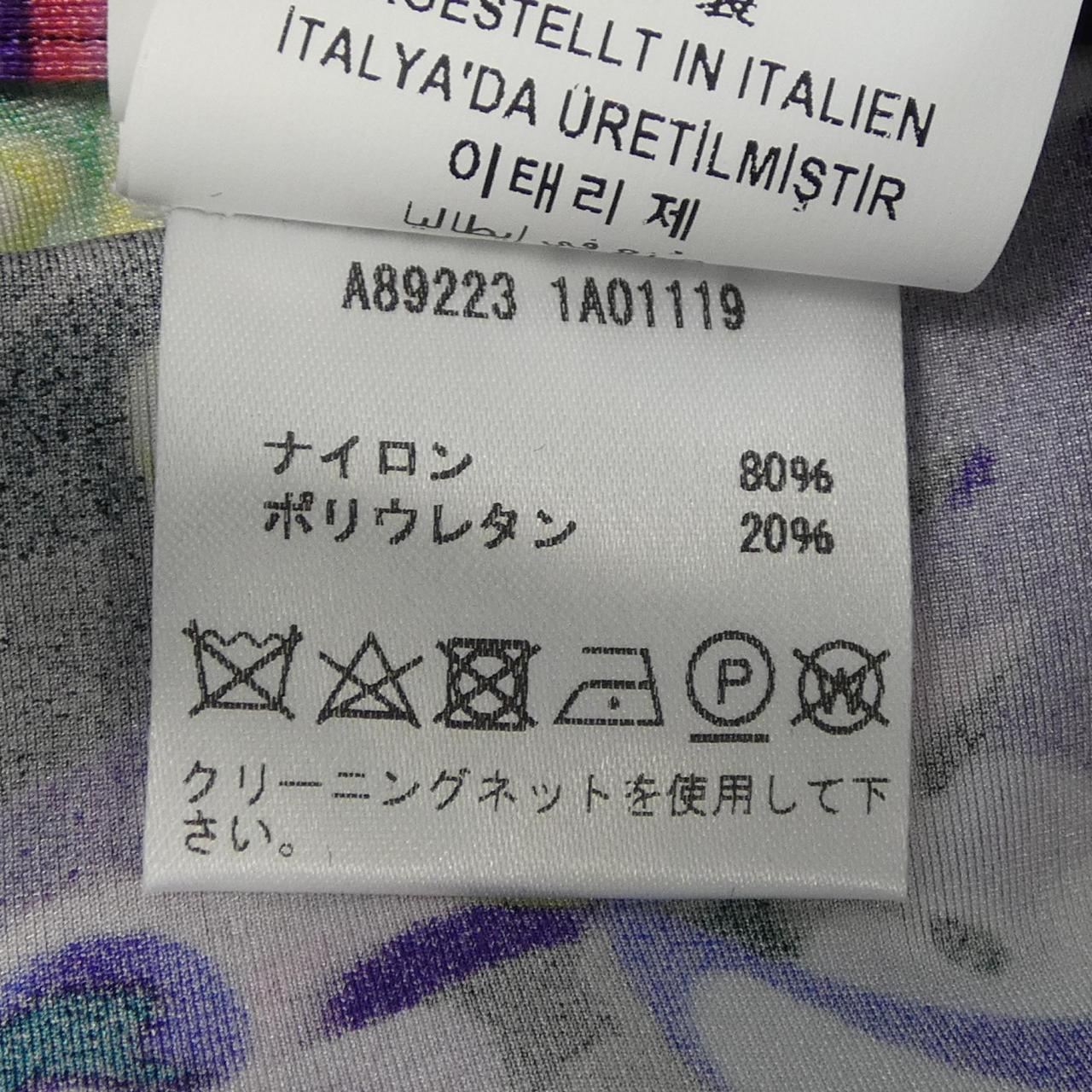ヴェルサーチェ レギンス