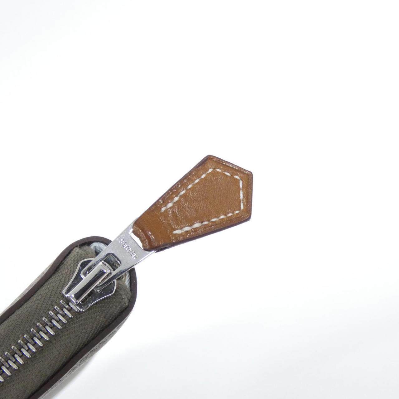 エルメス MERVILLEUSES LANTERNES シルクインクラシック エヴァーカラー 長財布