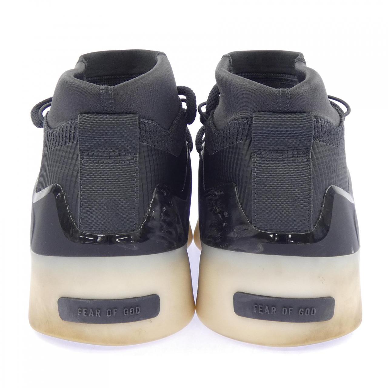 アディダス Fear of God スニーカー