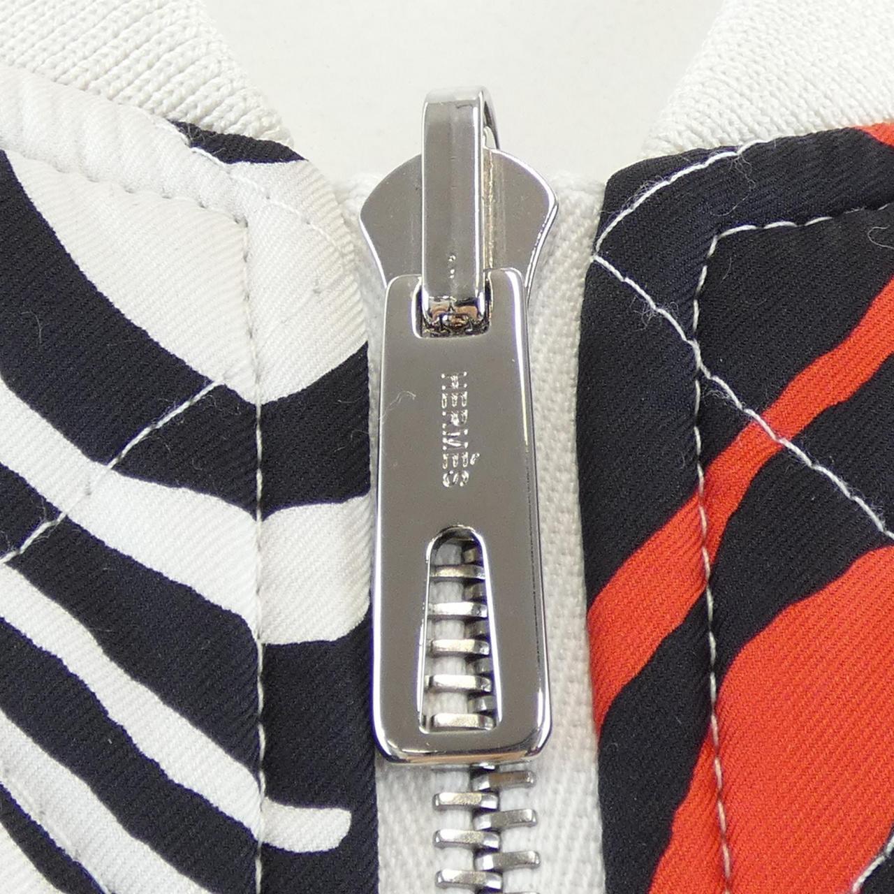 エルメス ロングベスト