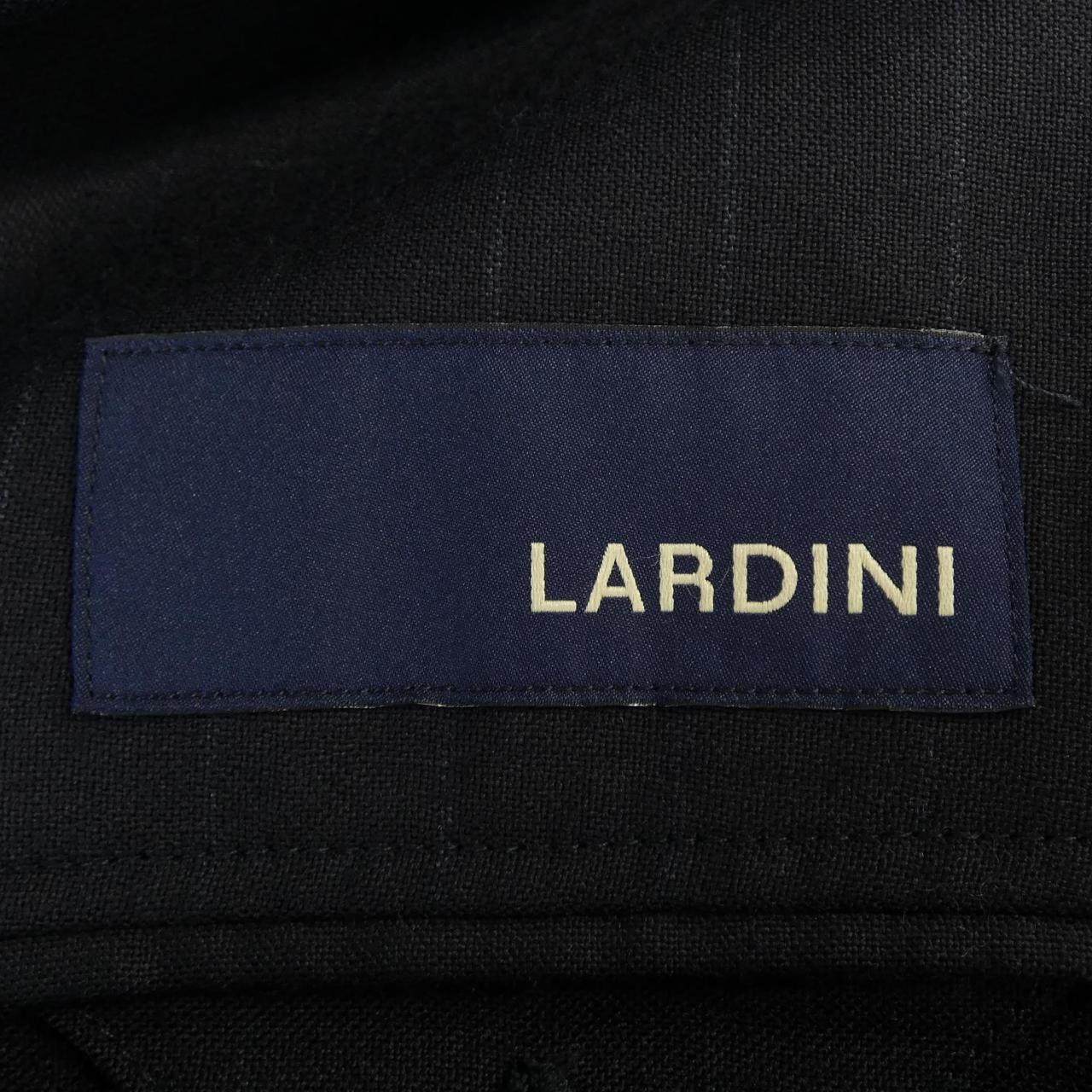 ラルディーニ スーツ