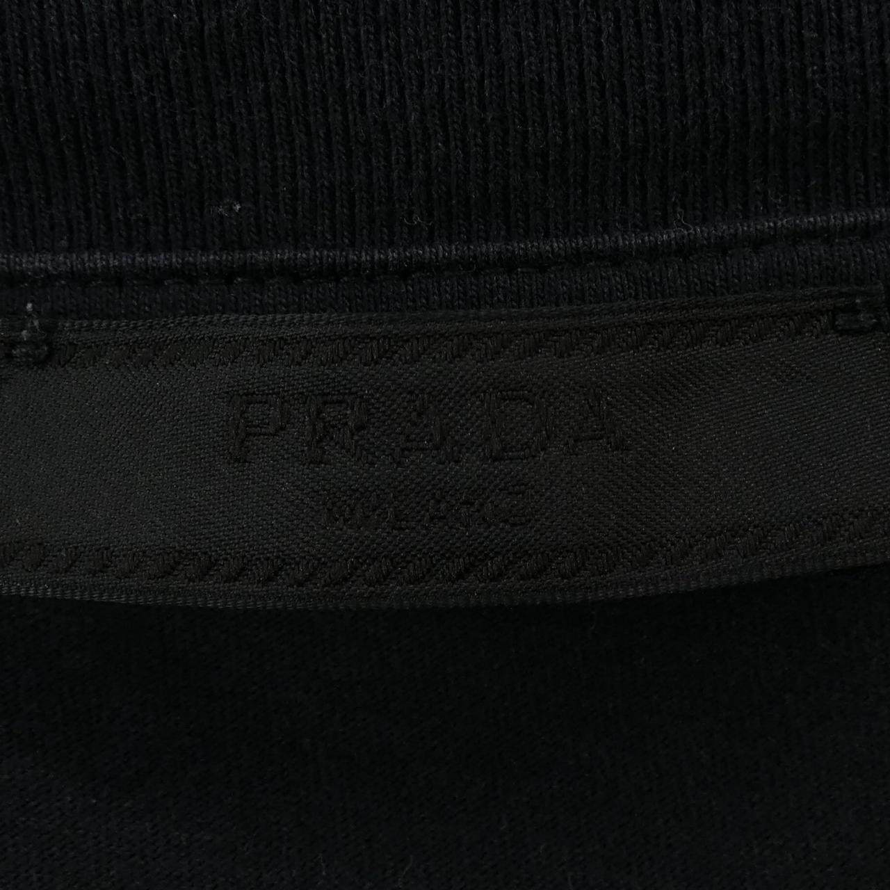プラダ Tシャツ