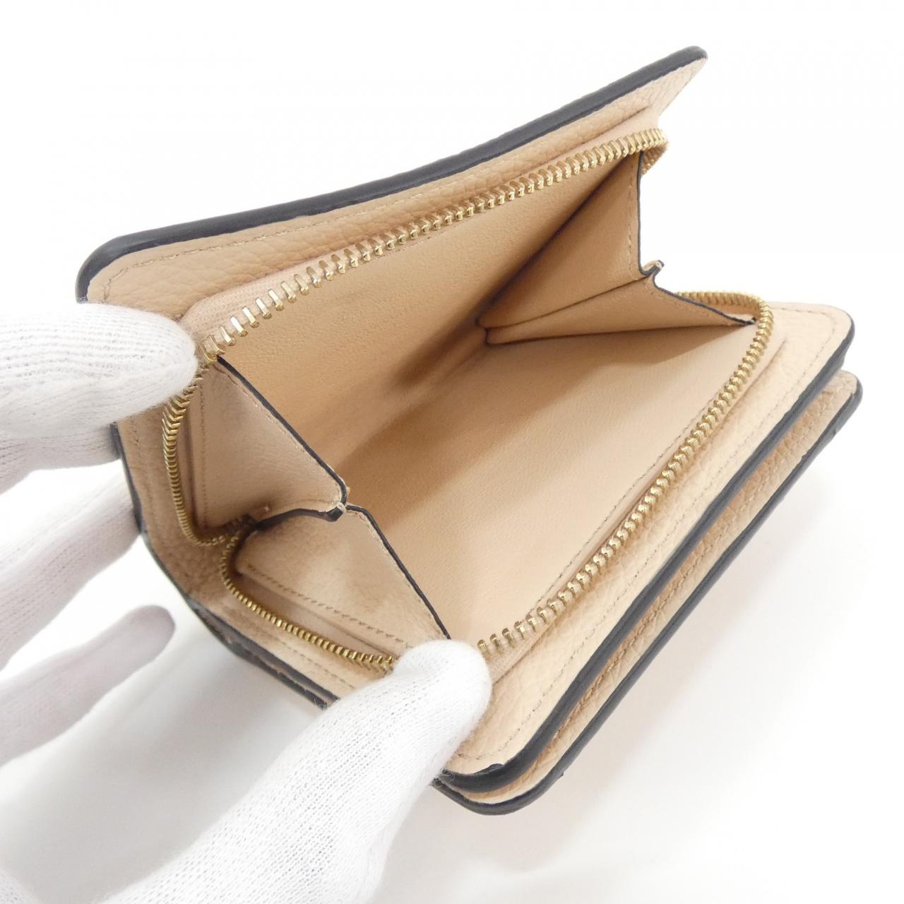 クロエ アルファベット カーフ 財布