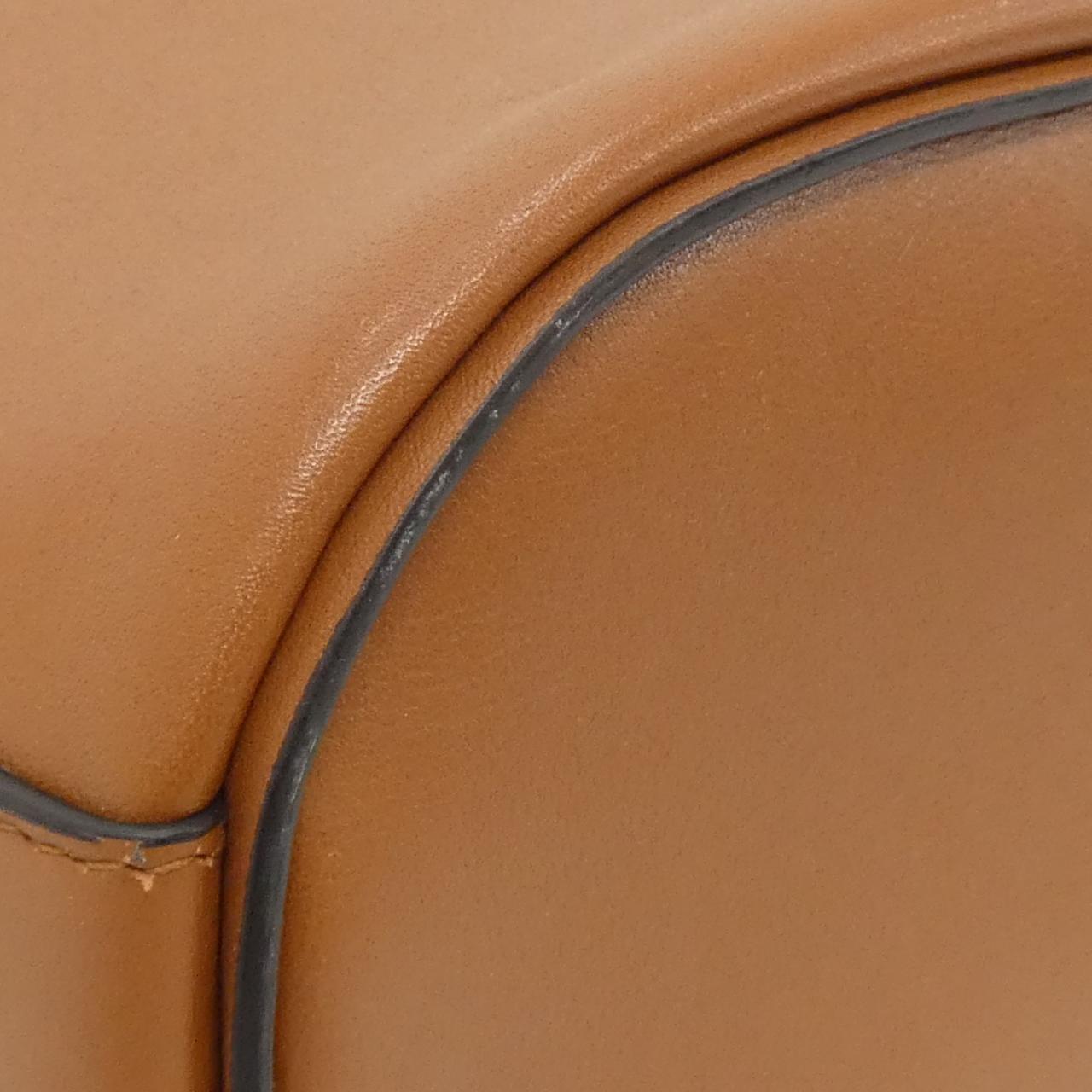 サルヴァトーレ フェラガモ リネンキャンバス レザー ショルダーバッグ