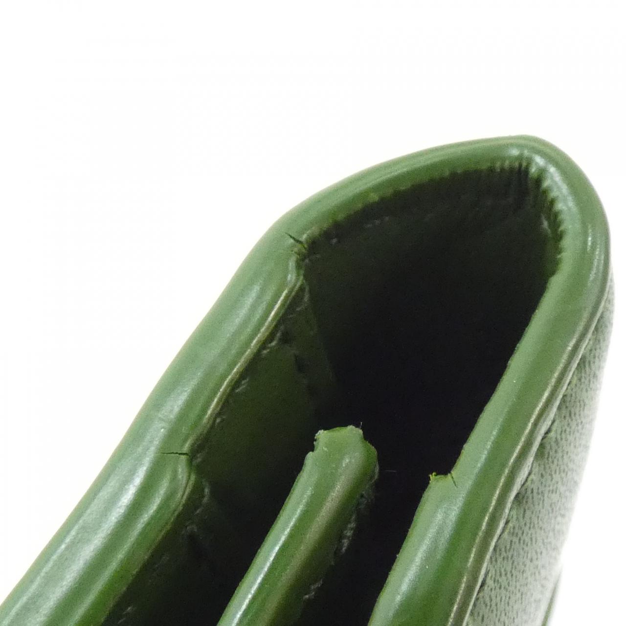 ボッテガヴェネタ カーフ長財布
