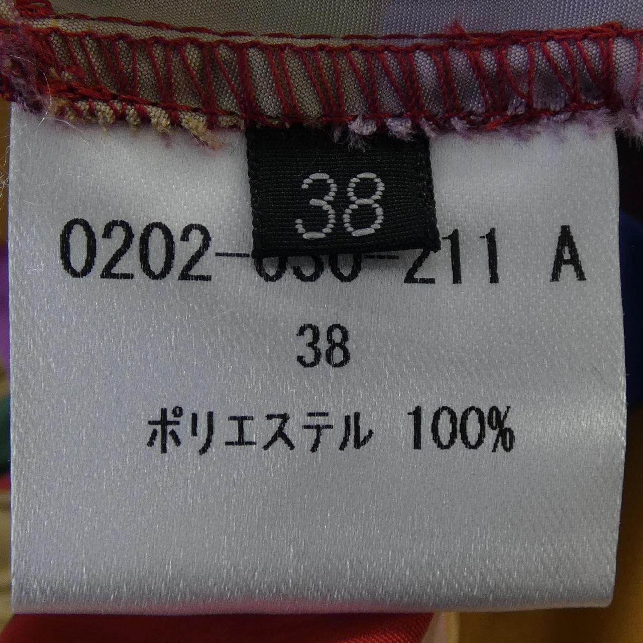 ダブルスタンダード スカート