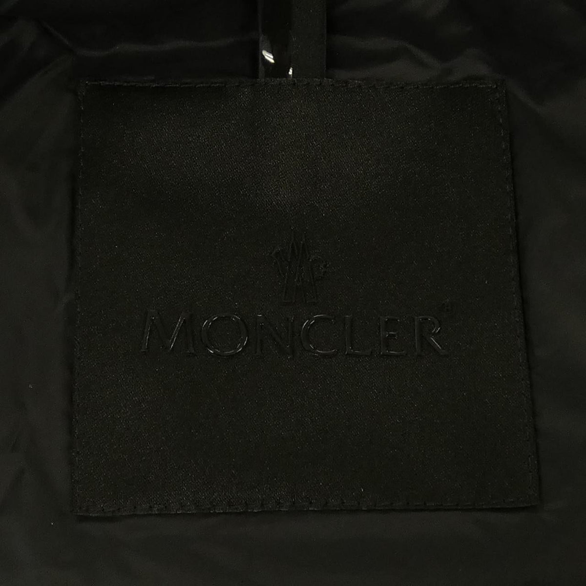 モンクレール LANGUEDOC ダウンジャケット