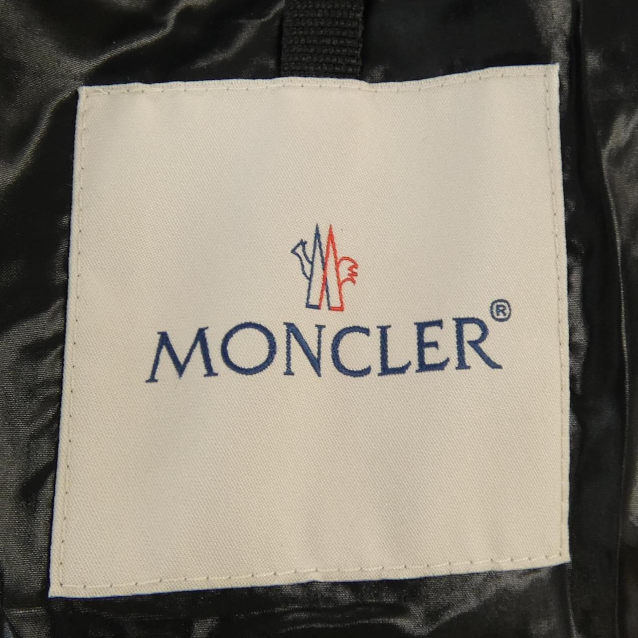 モンクレール MONTCLA ダウンジャケット