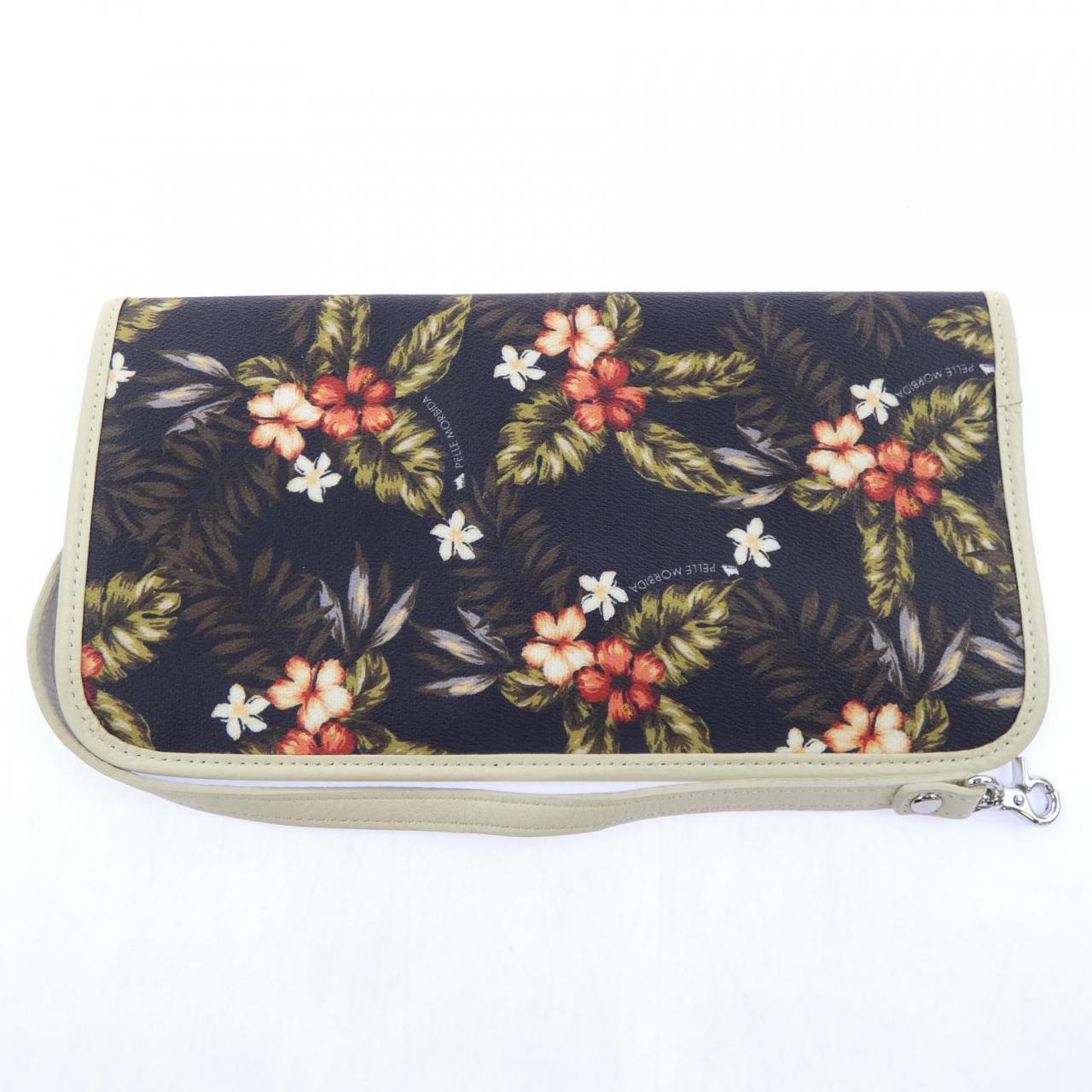 ペッレモルビダ レザーバッグ