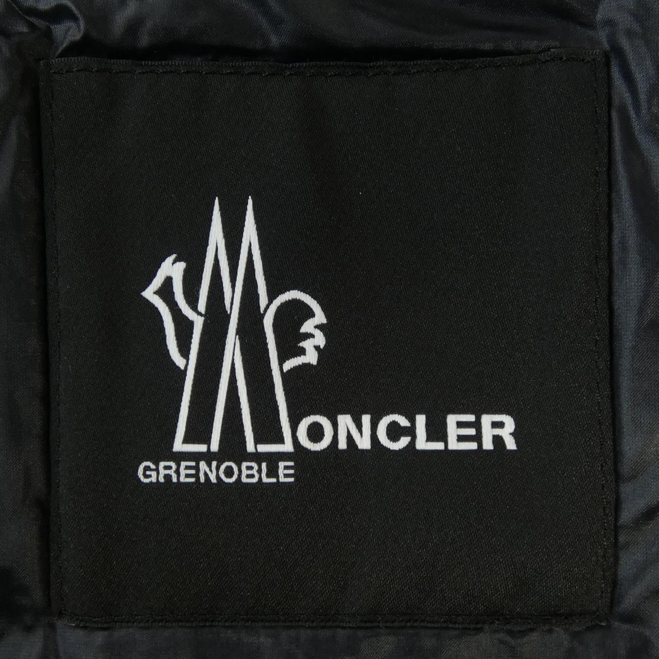 モンクレールグルノーブル CAMURAC ダウンジャケット