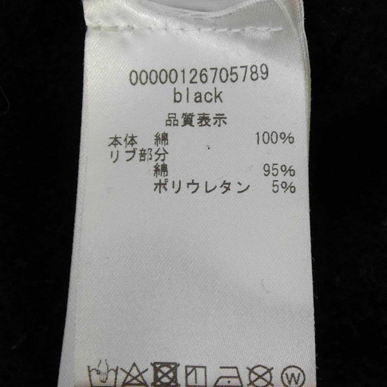インノミネイト パーカー