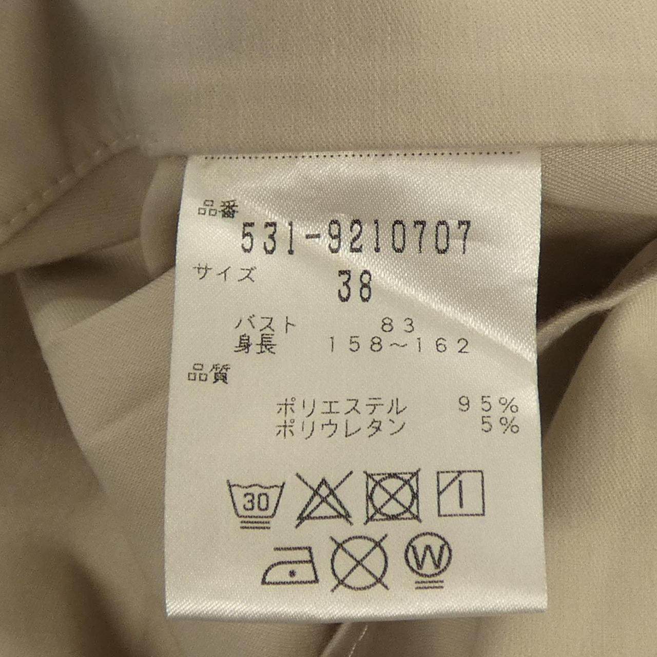 アドーア シャツ