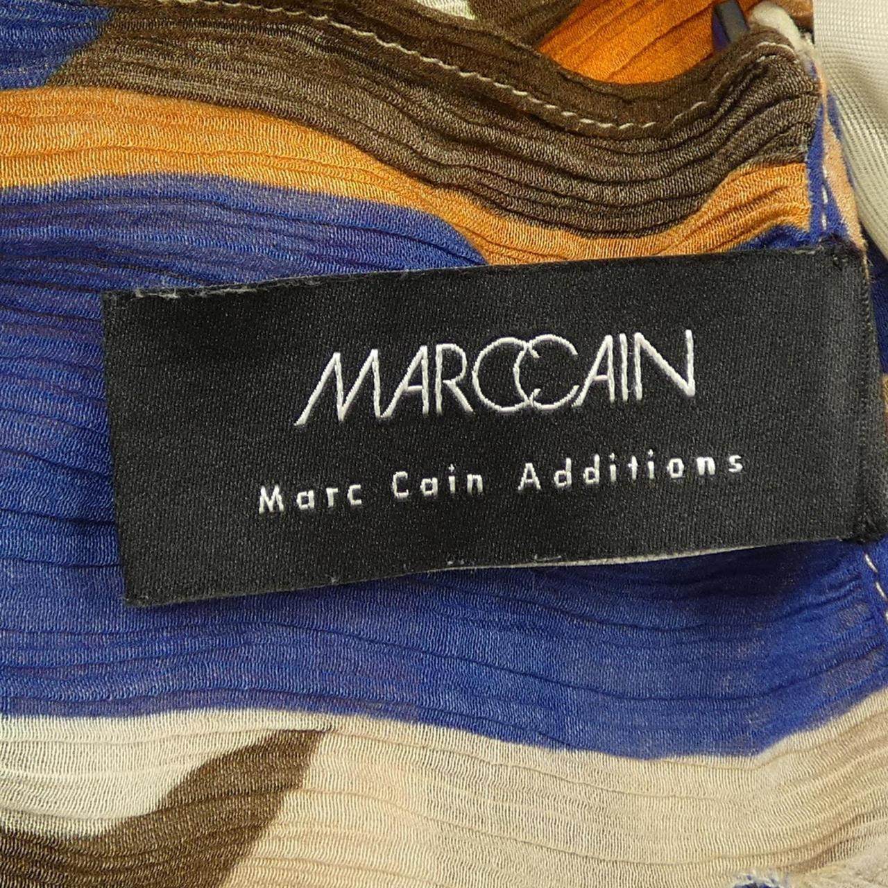 マークケイン トップス