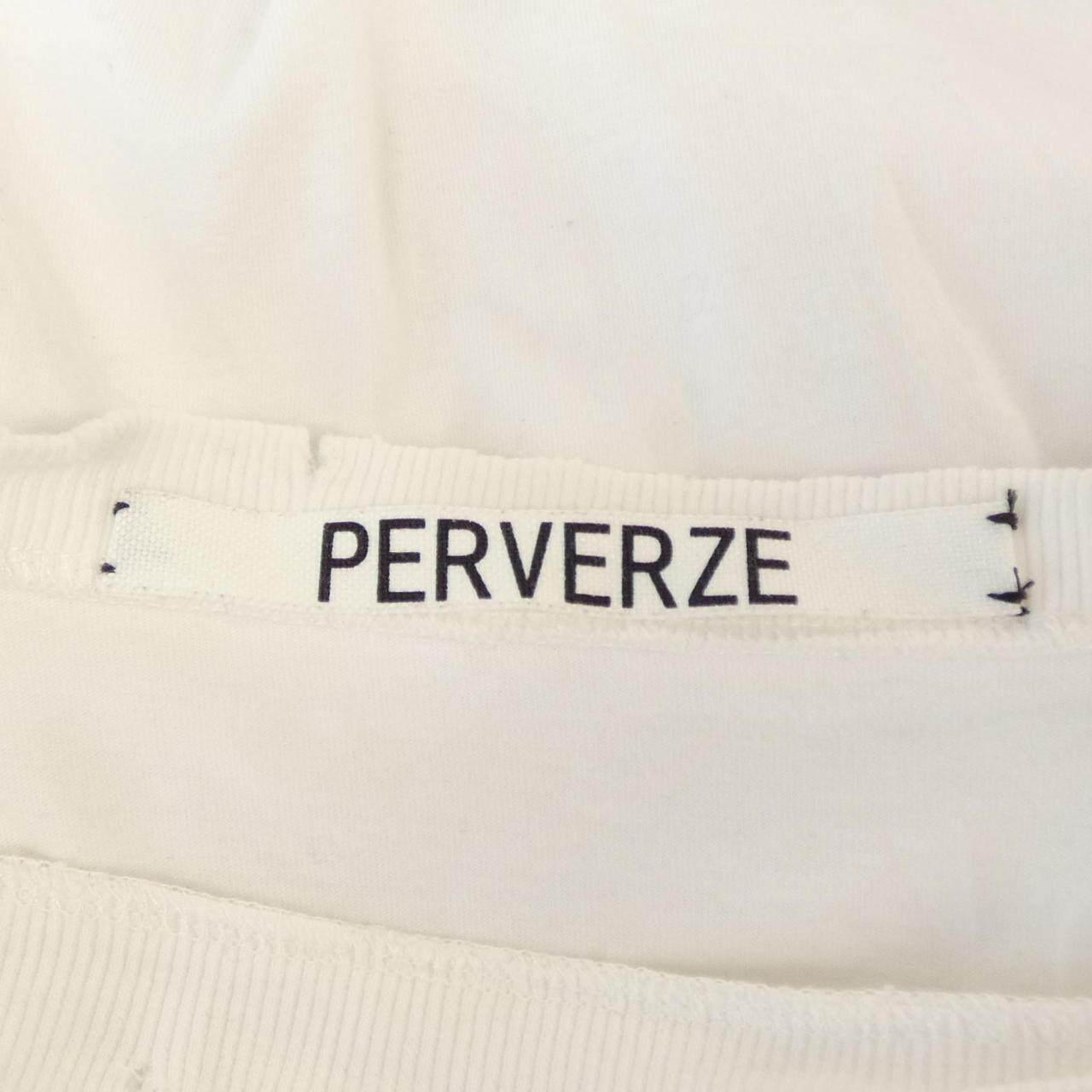 PERVERZETシャツ