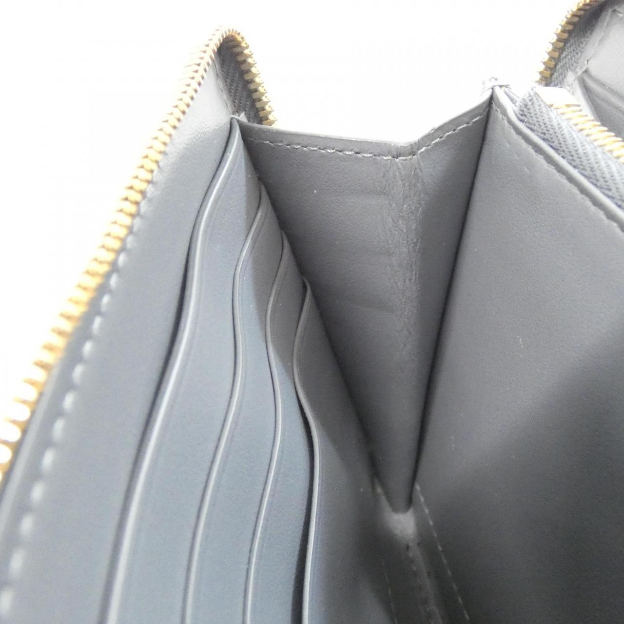ボッテガヴェネタ レザー長財布