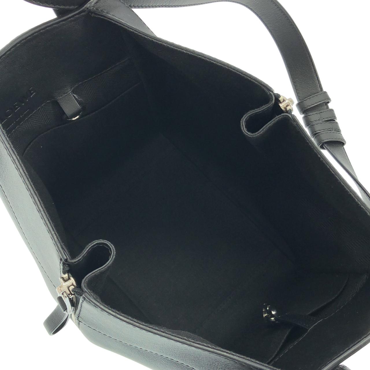 ロエベ ハンモック コンパクト カーフ ショルダーバッグ