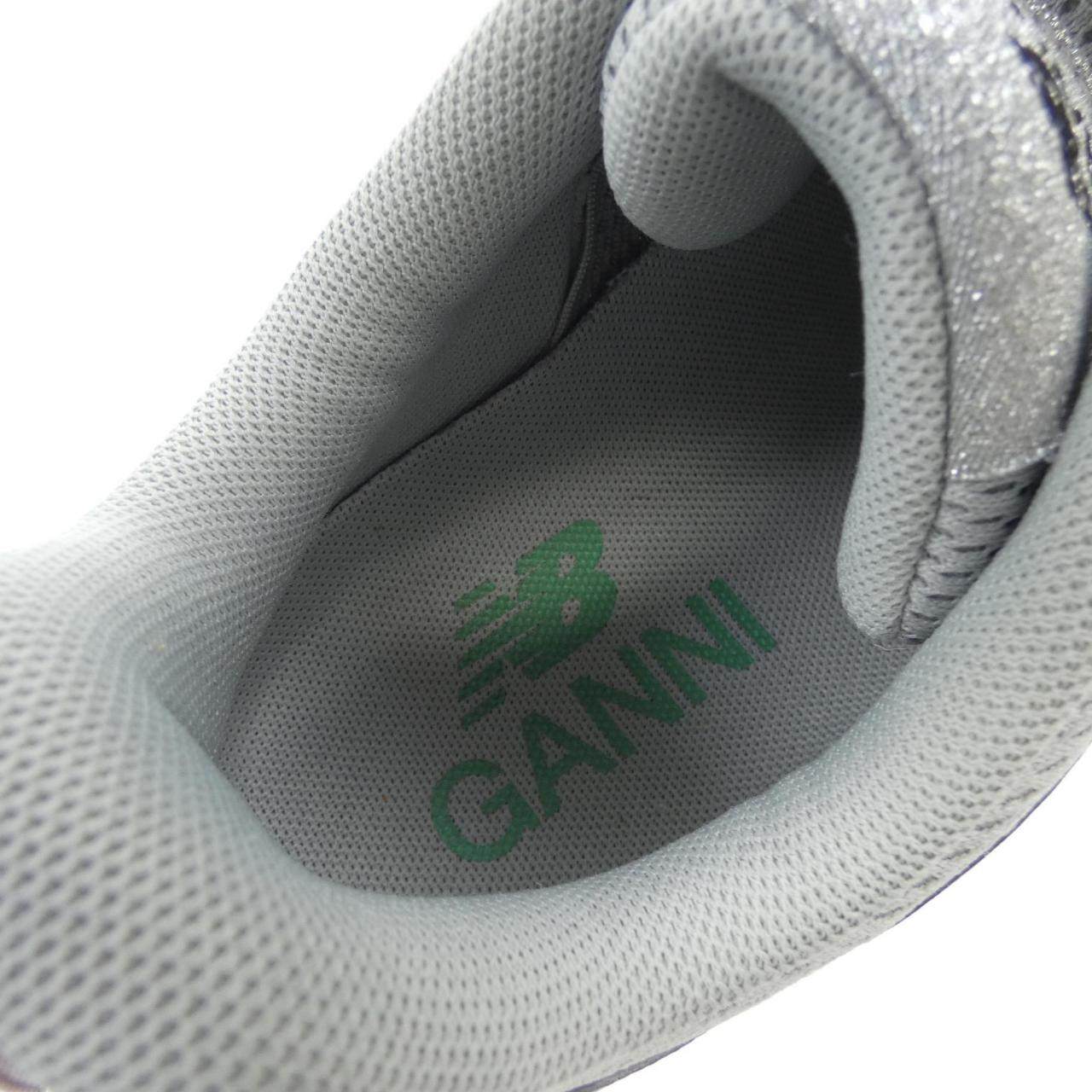 ニューバランス GANNI スニーカー