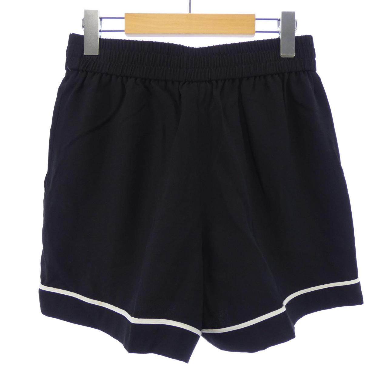 レッドヴァレンティノ ショートパンツ