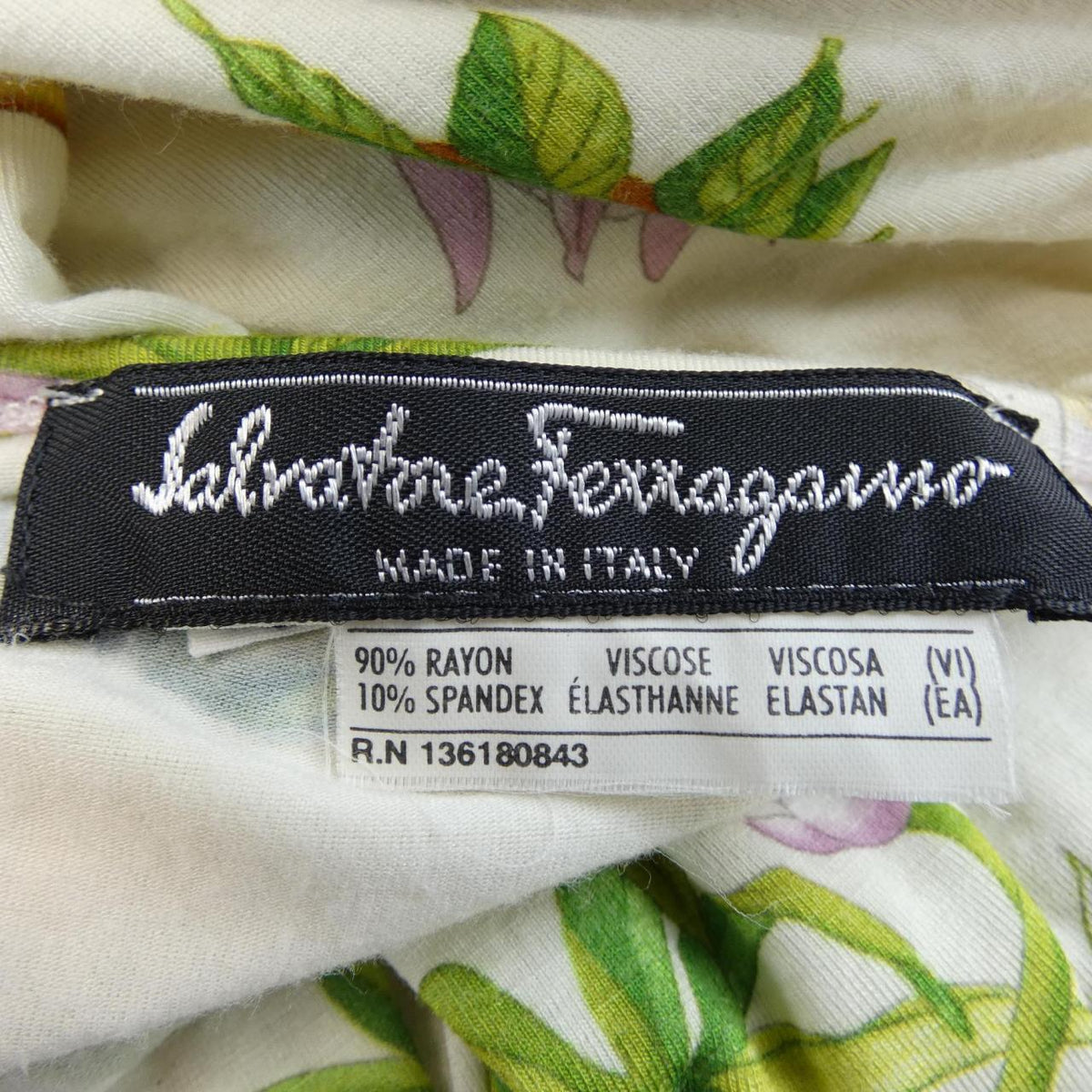 サルヴァトーレ フェラガモ コットンTシャツ