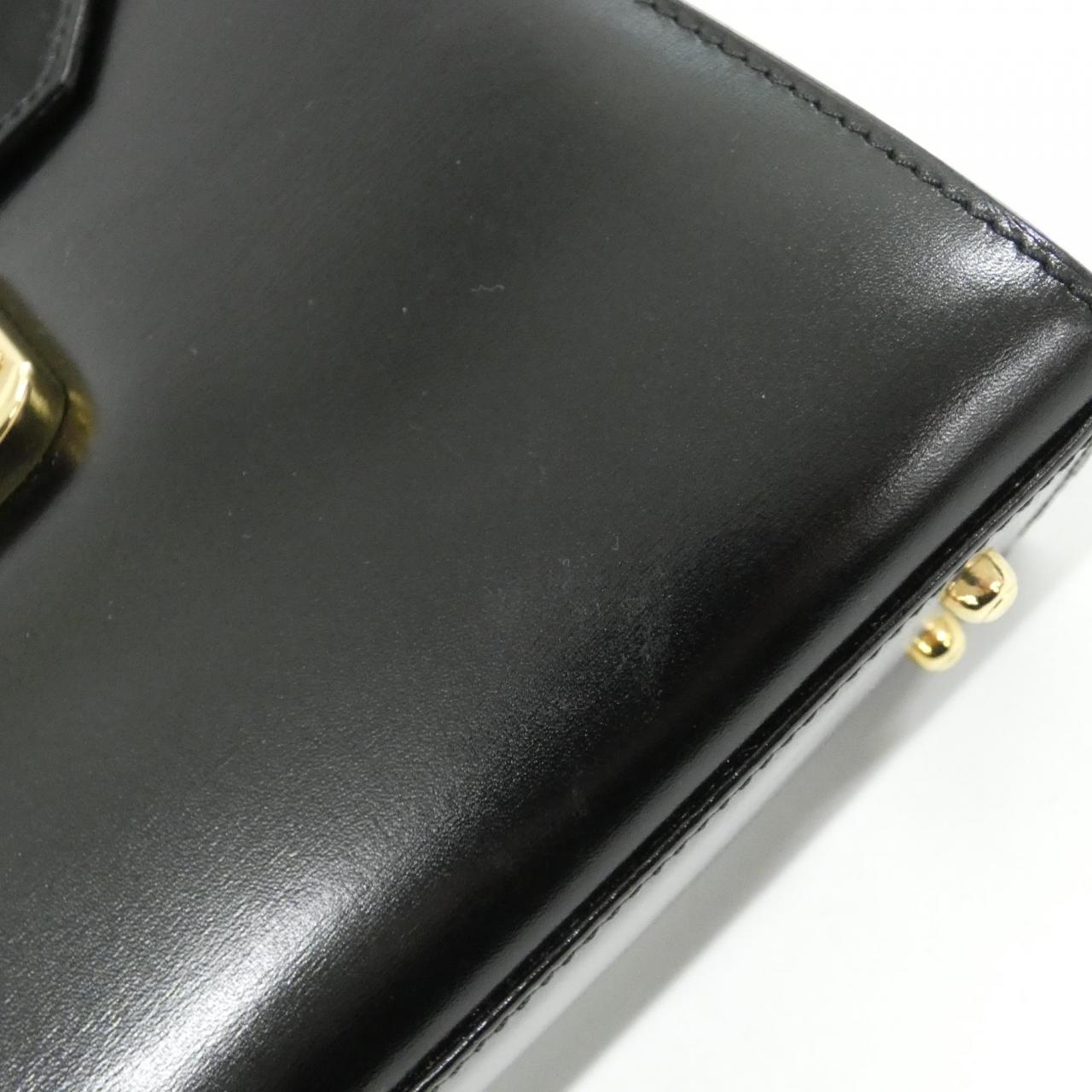 グッチ レザーショルダーバッグ