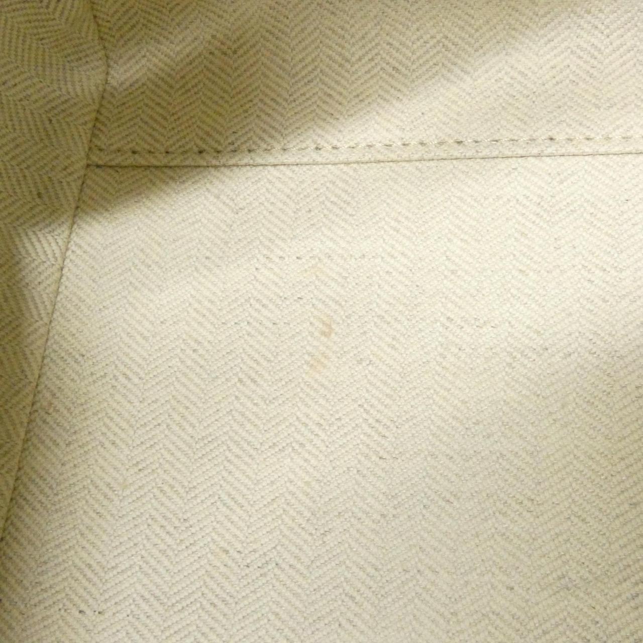 ロエベ ハンモックコンパクト カーフ ショルダーバッグ