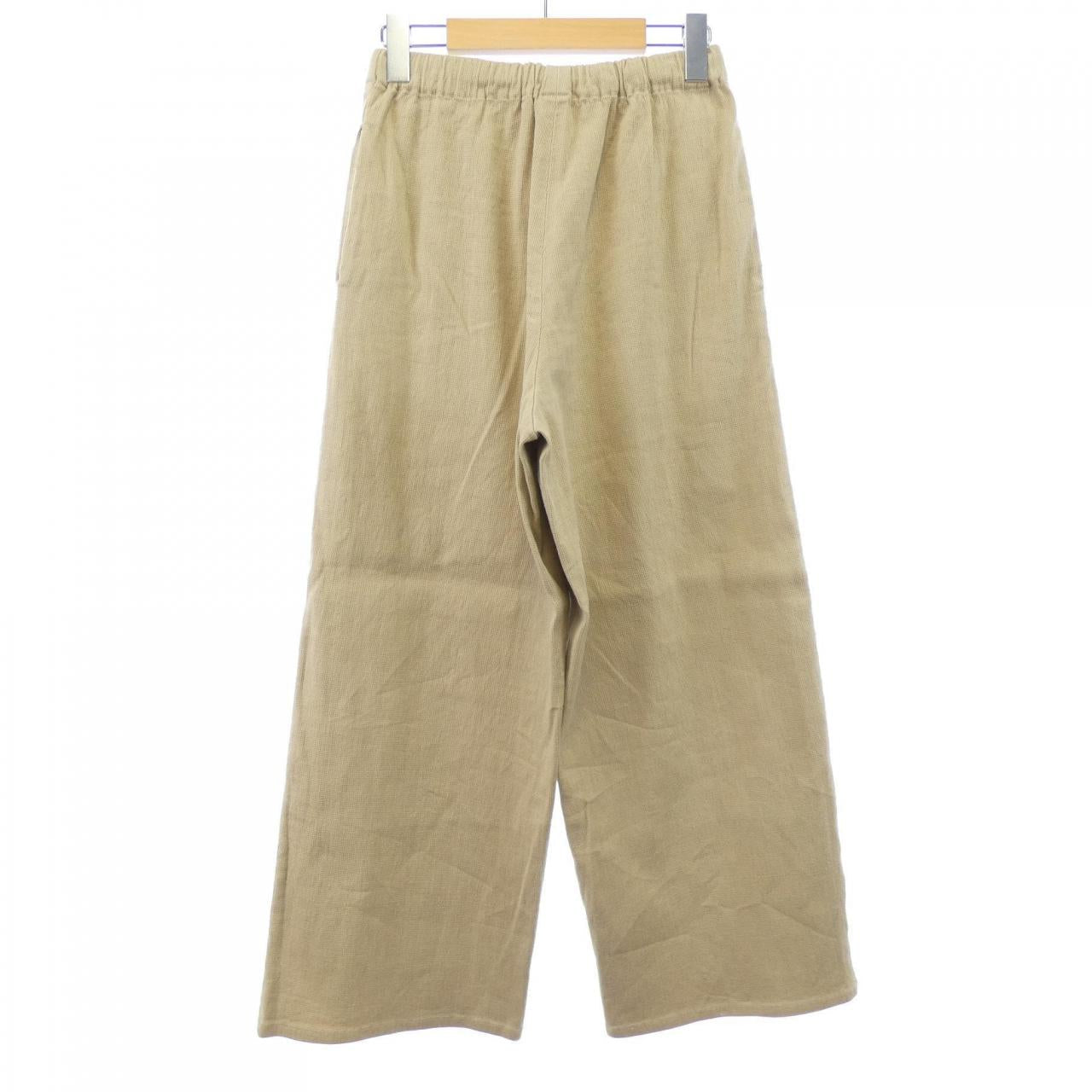 ギャルリーヴィー パンツ