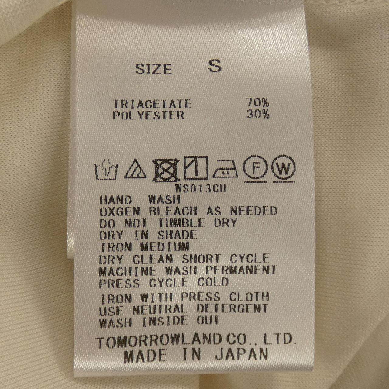 バッカ トップス
