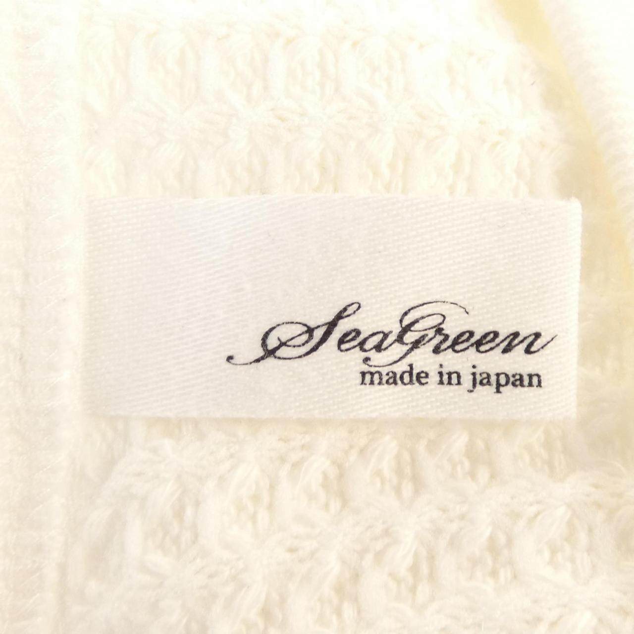シーグリーン トップス