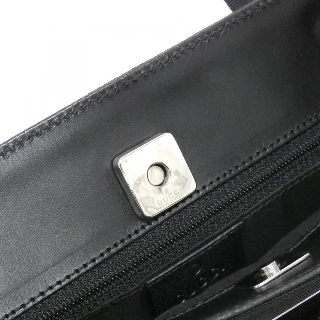 グッチ ナイロンレザーショルダーバッグ