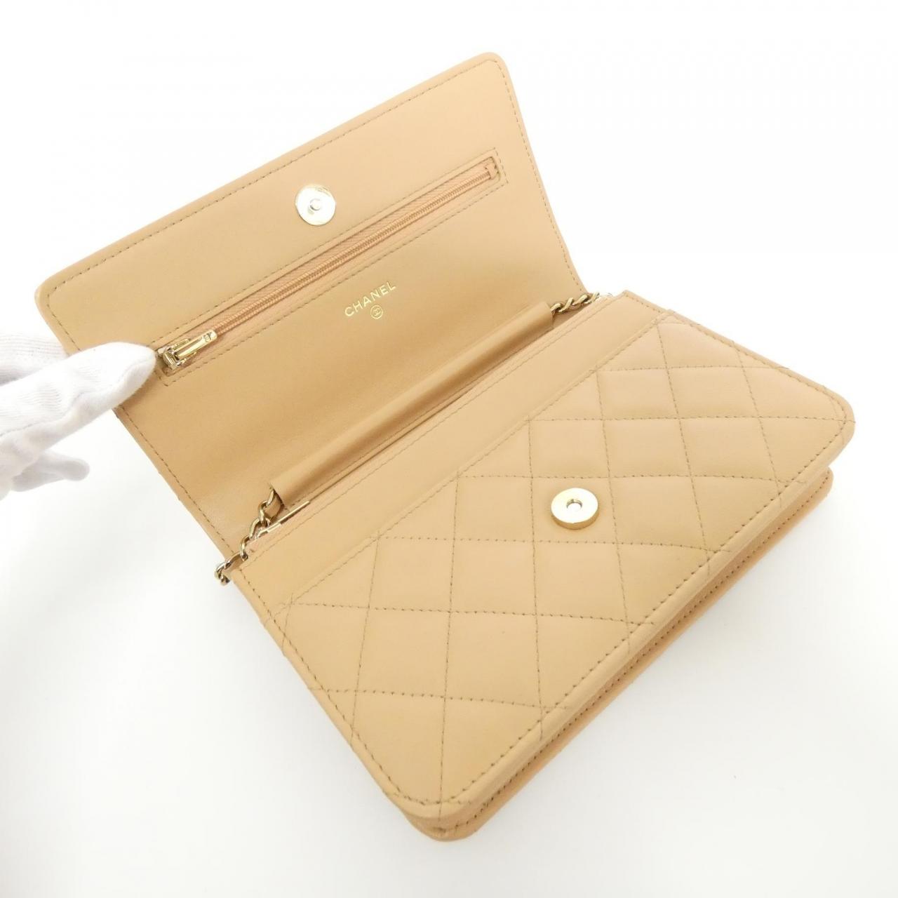 シャネル タイムレスクラシック ラムスキン チェーンウォレット