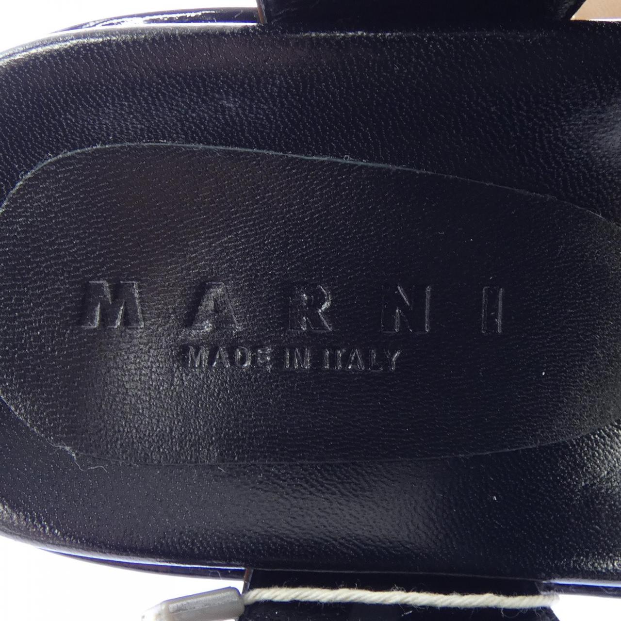 マルニ レザーサンダル