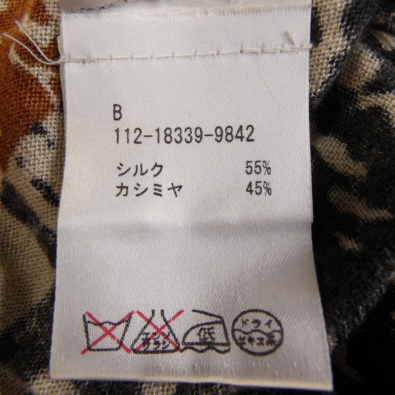 エトロ ニットトップス
