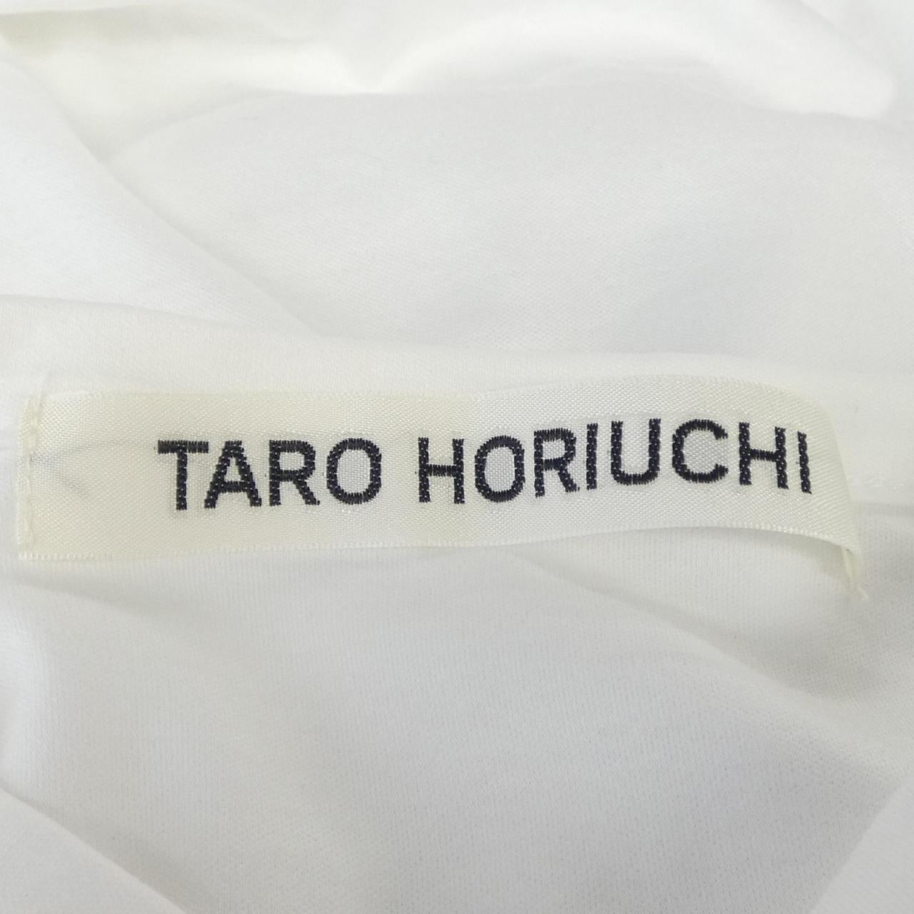 タロウホリウチ コットンTシャツ