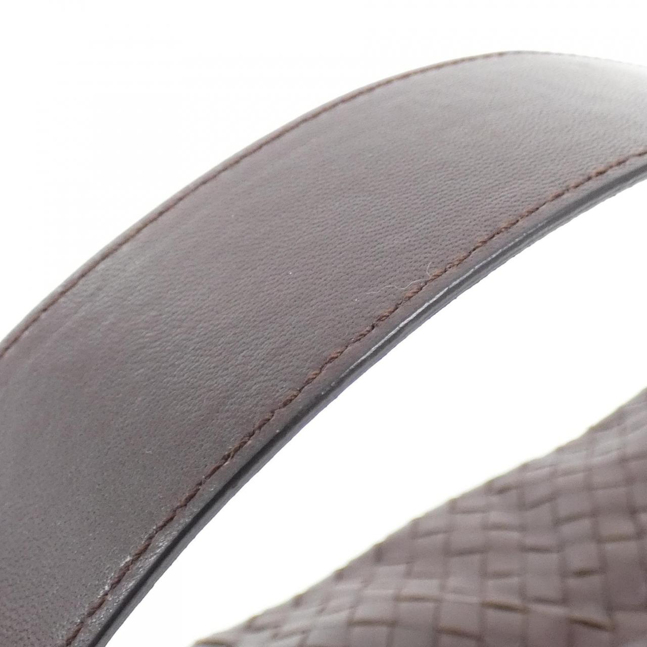 ボッテガヴェネタ イントレチャート レザー ハンドバッグ