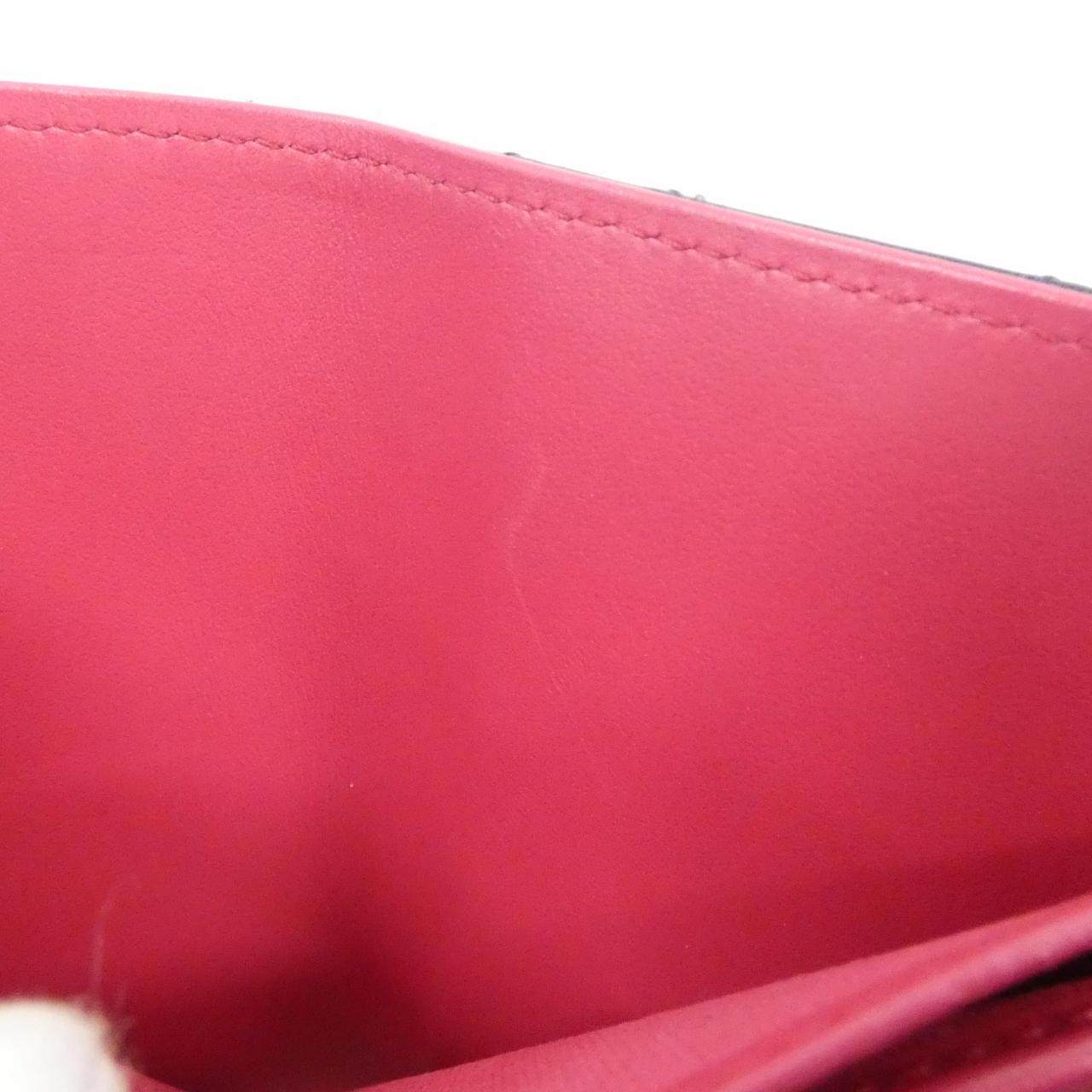 シャネル ラムスキン財布