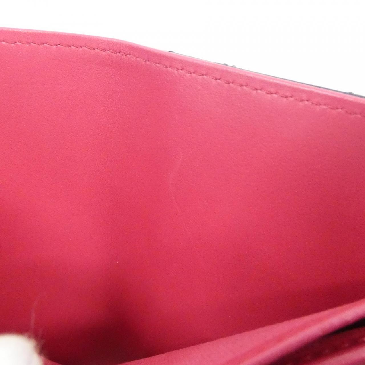 シャネル ラムスキン財布