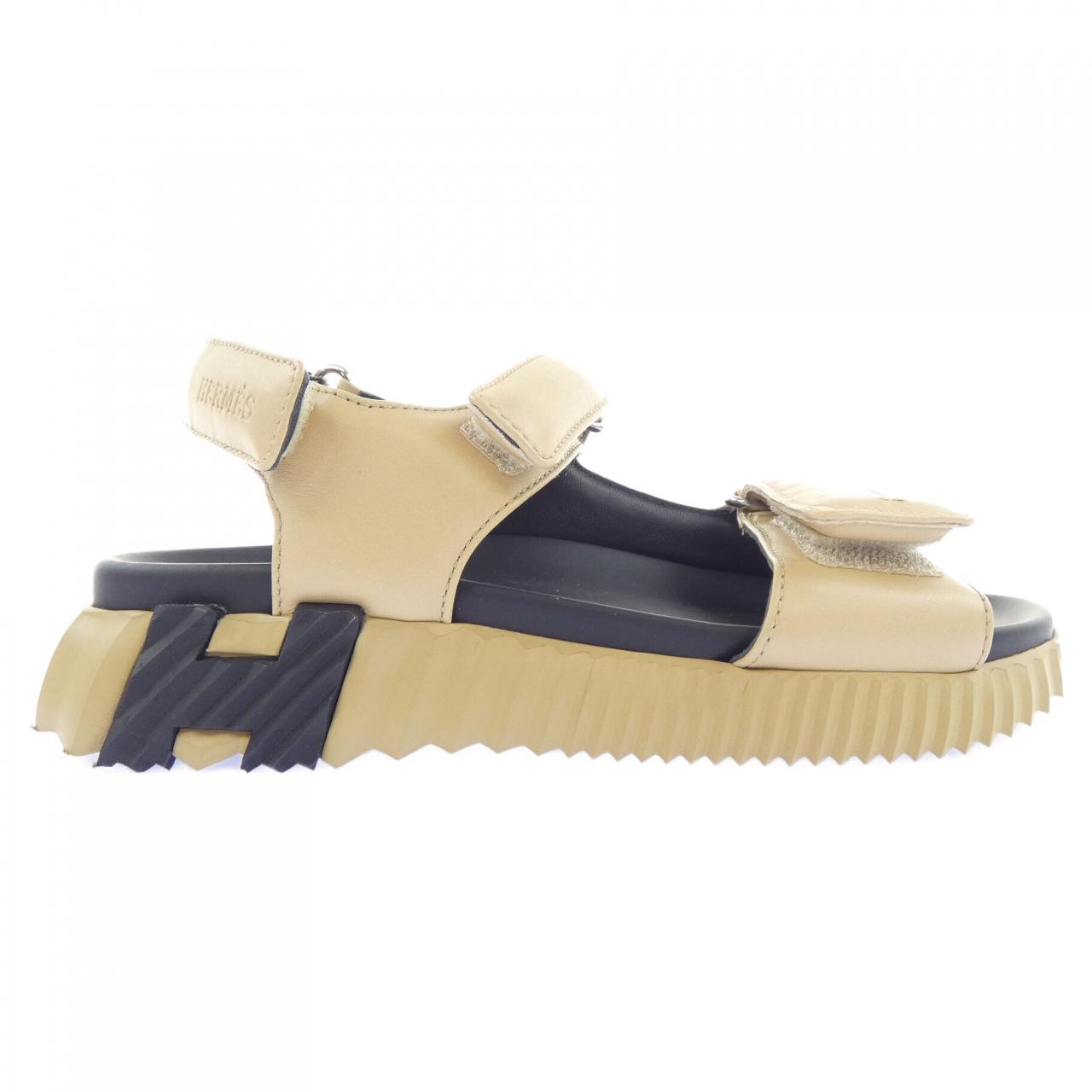 エルメス ジュニア レザーサンダル