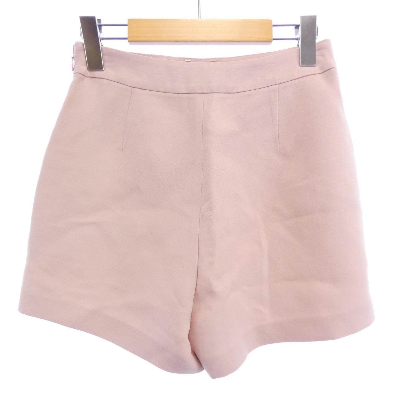ヴァレンティノ ショートパンツ