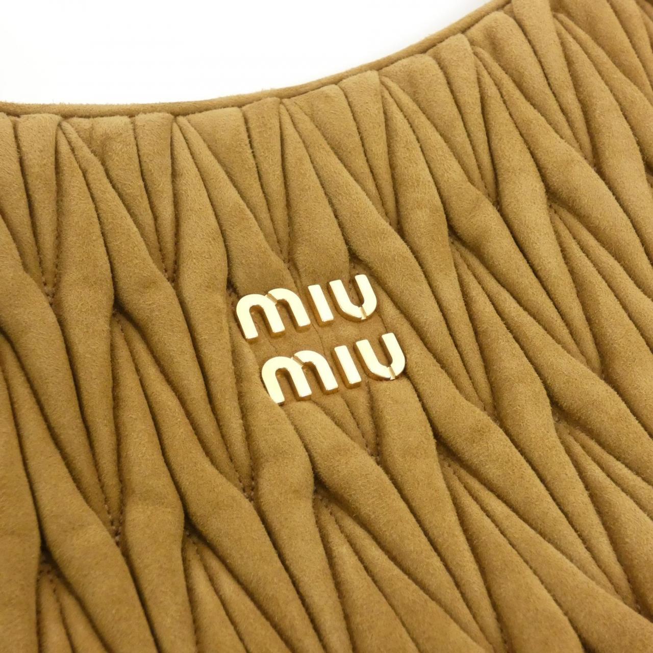 ミュウミュウ CAMOSCIO MATELASSE ショルダーバッグ