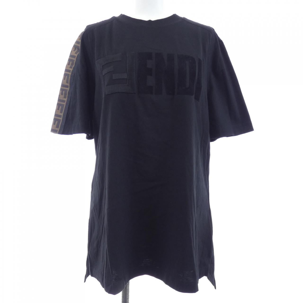 フェンディ Tシャツ