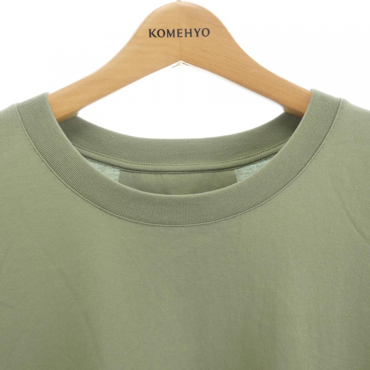 ジバンシィ Tシャツ