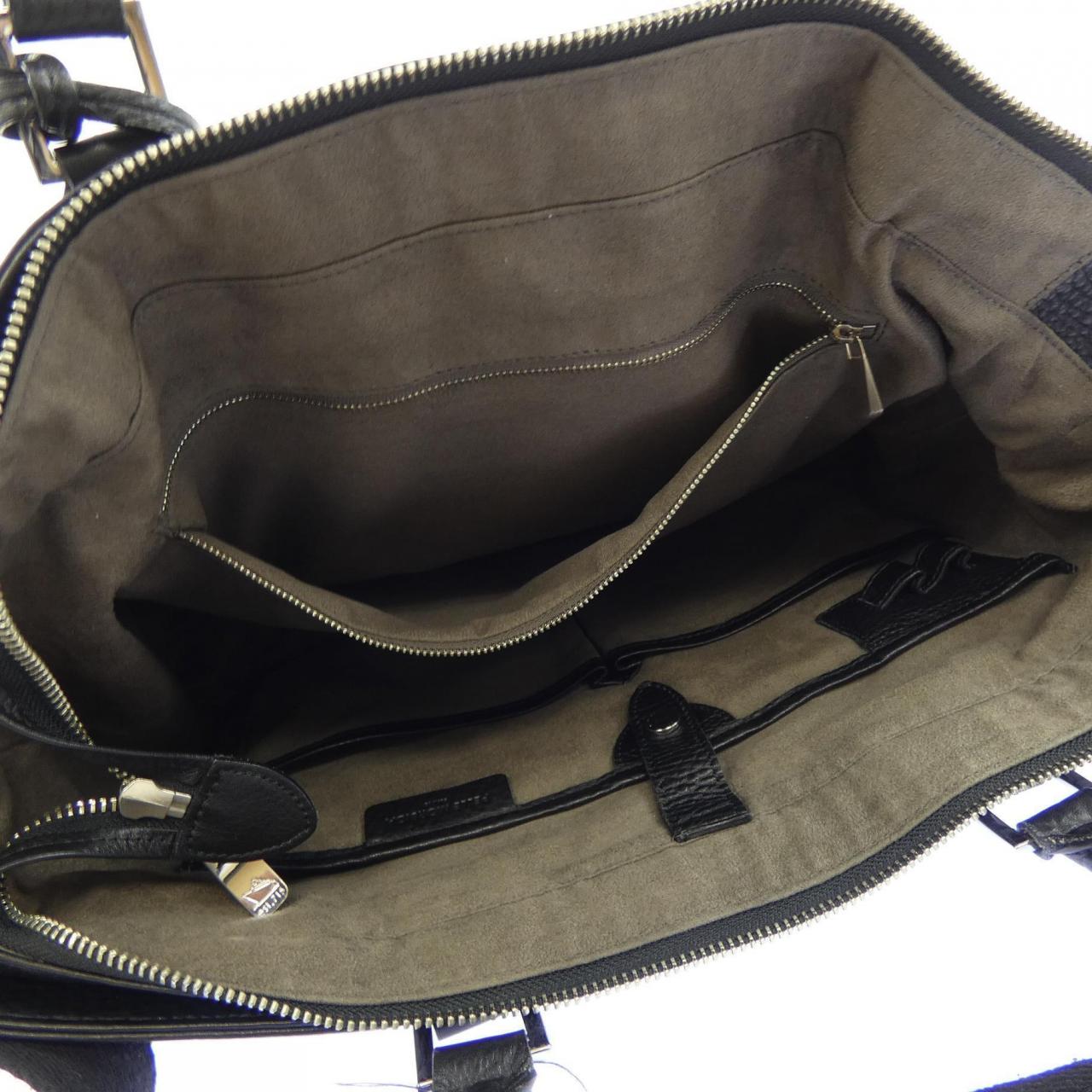ピエルモルビダ レザーバッグ