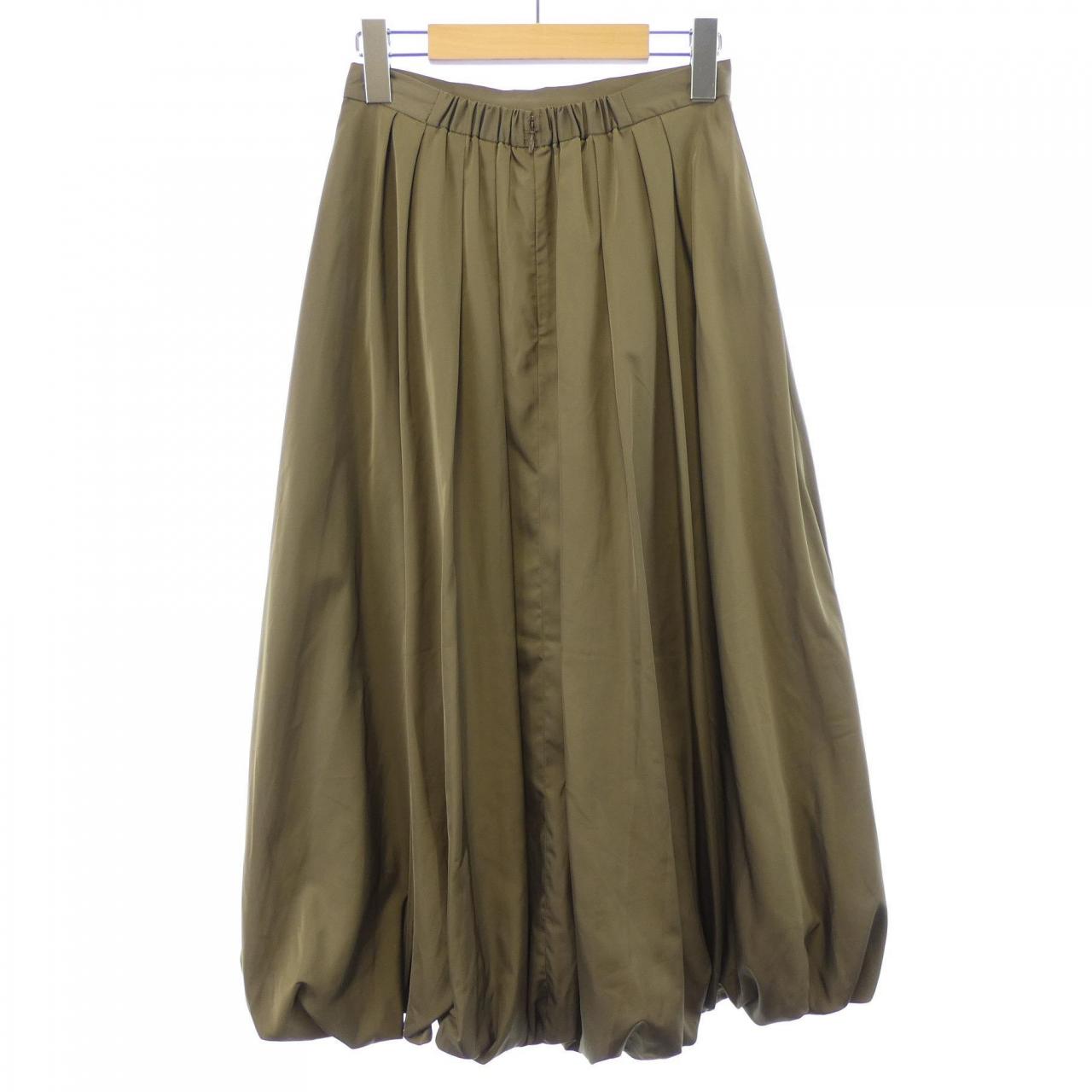リリーブラウン スカート