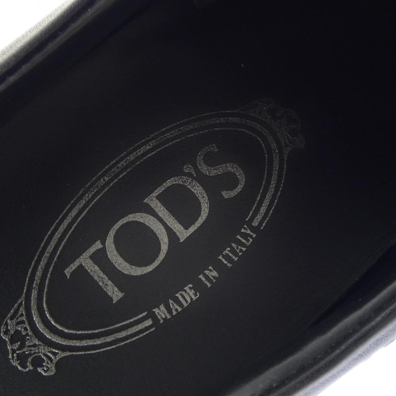 トッズ スニーカー